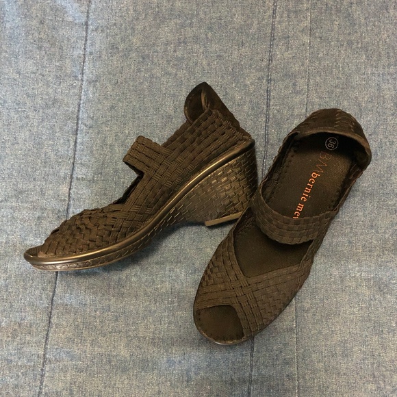 BM Bernie Mev Woven Wedge Peep Toe Sz6 NWOT - Picture 7 of 7